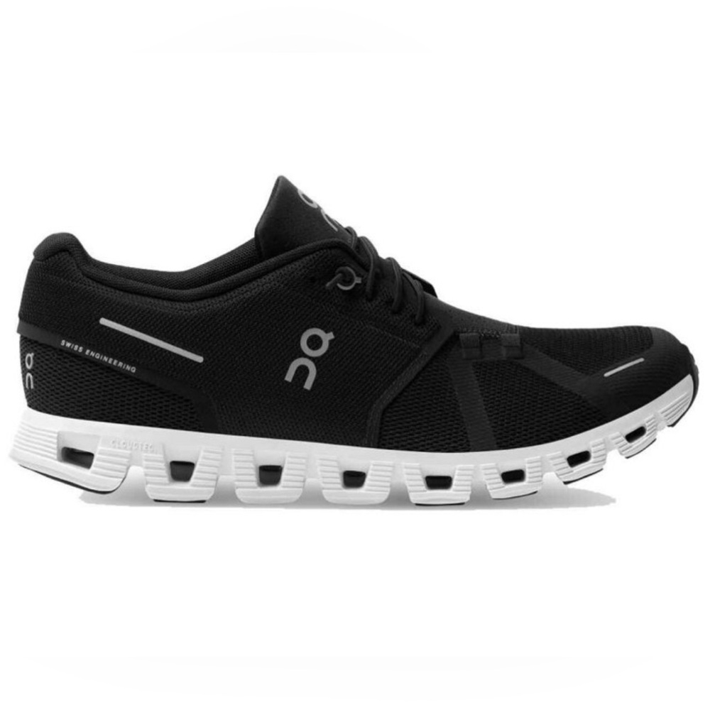 On Cloud Women’s  Black and White Running  Sneaker Shoes Size 7.5